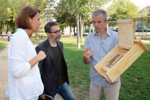Girona instal·la caixes niu als parcs urbans perquè hi visquin ratpenats i mallerengues
