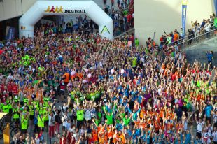 Impulsen una línia d'atenció telefònica per assessorar i informar els gironins que pateixen càncer