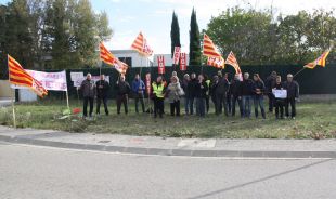Primer dia de vaga dels treballadors de Preicar per reclamar cobrar les nòmines pendents