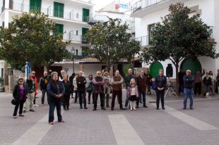 Mig centenar de persones reclamen la consulta sobre el port supesa a Tossa de Mar 