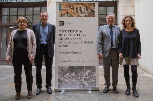 Patrick Deville, Almudena Grandes, Albert Sánchez Piñol i Carme Riera, al MOT 2017