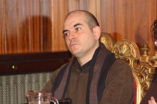 Santi Vila (CiU) suspèn de funcions al regidor de Cultura, Ciro Llueca (PSC) 