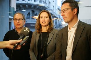 Muntsa Vilalta lloa el model comercial d'Olot