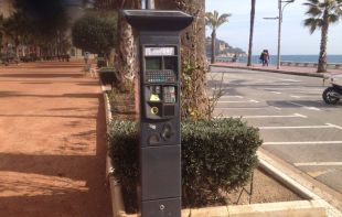 Lloret aplicarà descomptes a la zona blava pels vehicles matriculats al municipi