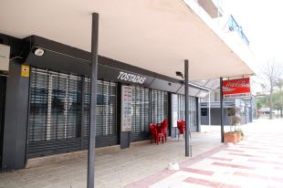Assalten un bar a Platja d'Aro, colpegen el propietari i li roben 1.300 euros