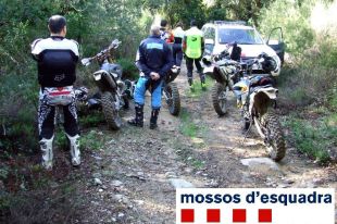 Quatre denunciats per fer motocros per corriols estrets de muntanya a Maçanet de Cabrenys