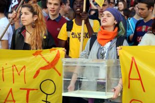 Els professors fan ''campana'' a les manifestacions contra la LOMCE d'avui