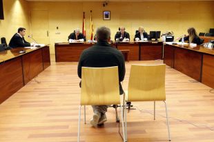10 mesos de presó per l'acusat d'intentar violar la dona i amenaçar-la amb un ganivet a Blanes