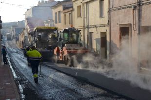 Un pla d’asfaltatge integral millora una trentena de punts de la via pública de Cassà