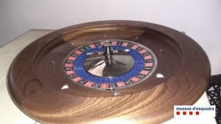 Denunciat un local de Blanes per muntar una ruleta de casino i promocionar la venda d'alcohol