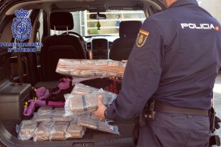 El jutge envia a la presó un home que volia creuar la frontera amb 212 quilos d'haixix