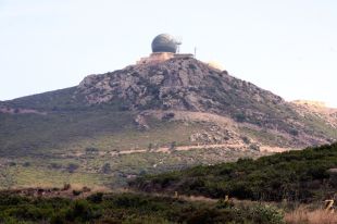 Roses reclama a l'Estat que cedeixi part de la base militar del Pení