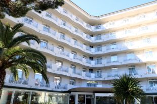 Una cadena reobre dos dels hotels que punxaven la llum a Lloret