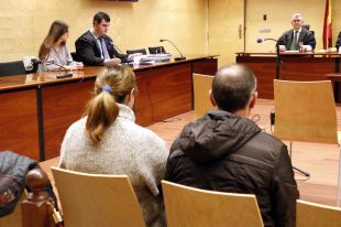 Jutgen uns pares d'acollida de Palamós acusats d'abusar sexualment d'una nena de 6 anys