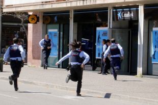 Els atracadors del banc de Girona duien una escopeta i una arma de la Segona Guerra Mundial 