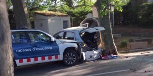 Envesteix un cotxe dels Mossos després d'una persecució des de França fins a Darnius 