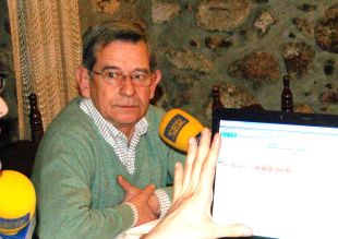 Castellfollit treu el sou a dos regidors i el dóna a l'alcalde