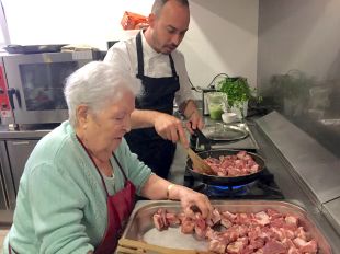 Una estrella Michelin s'uneix amb una cuinera tradicional per reivindicar la cuina de les àvies