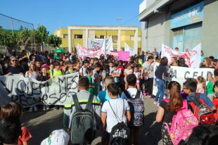 300 pares i alumnes del Pere Torrent de Lloret exigeixen que l'escola es qualifiqui de ''màxima complexitat''