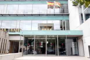 A presó un home per violar tres vegades i intentar-ho una quarta en una nit una dona a Hostalets de Llers