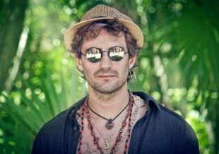 Masia Serra organitza un sopar-concert amb Guillem Roma