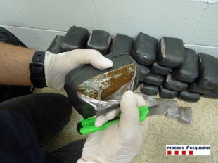 Set detinguts per tràfic de drogues en tres operacions diferents a l'Alt Empordà