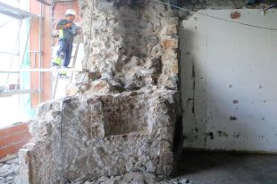 Troben restes de la Girona medieval en unes obres al carrer Argenteria