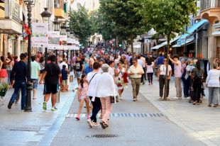 Blanes estrena la nova oferta de restauració, comerç i cultura