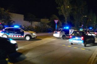 Un detingut i tres armes blanques comissades en un operatiu a Sarrià de Ter
