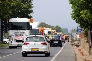 Els firaires protesten pel canvi d'ubicació de les atraccions a la festa major de l'Estartit
