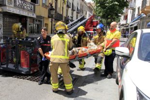 La deflagració d'un forn causa cremades de segon grau a un home a Blanes