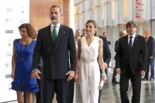 Felip VI deixa de banda la política en l'acte d'entrega dels Premis Fundació Princesa de Girona