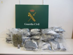 Un detingut a la Jonquera amb 18 quilos de marihuana amagats al cotxe