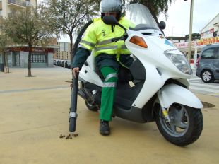 L'Escala ha reduit en un 87% el nombre d'excrements d'animal al carrer