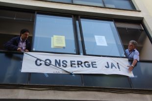 Aturada de classes i protestes per reclamar un conserge per a l'Escola d'Adults de Girona