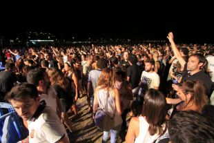 El Consell Local de Joventut de Blanes reivindica fer l'‘Ensorra’t’ a la platja