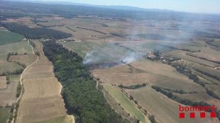 Un ferit en l'incendi a un camp de Siurana