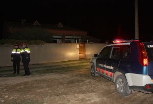 Els Mossos troben el cadàver d'una dona esquarterada a una casa de Sant Pere Pescador