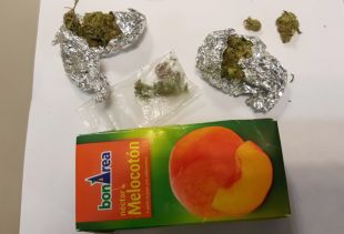 Detingut un veí de Roses per traficar marihuana dins brics de sucs de fruita