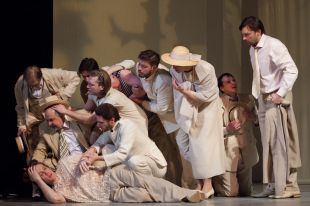 Declan Donnellan inaugurarà el Temporada Alta amb una 'Nit de Reis' en rus