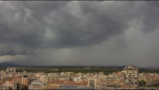 L'avís per tempestes d'aquesta tarda s'amplia a tot Girona