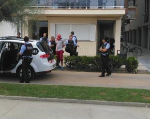 Detingut per cridar ''Al·là és el més gran'' des d'un balcó a Sant Antoni de Calonge