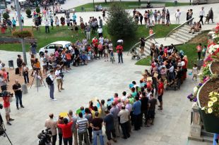 Ripoll contraprograma una manifestació el dissabte
