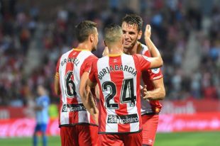 El Girona derrota el Málaga i aconsegueix la primera victòria a Primera