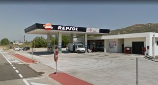 Dos motoristes atraquen la benzinera de Pau i se n'emporten 600 euros