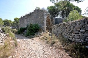 Torroella preservarà el conjunt arqueològic medieval de Santa Maria del Palau