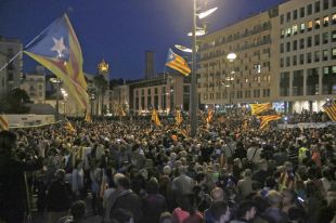 10.000 persones es concentren a Girona contra la repressió del govern espanyol