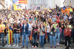 5.000 estudiants i treballadors de la UdG es manifesten per la defensa de l'1-O