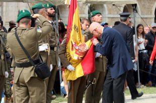 Unes 300 persones juren bandera al Castell de Figueres a una setmana de l'1-O