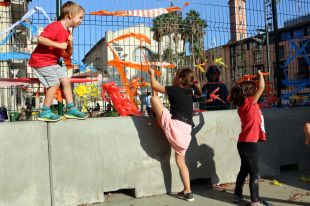 Diverses escoles gironines organitzen activitats lúdiques per evitar ser precintades